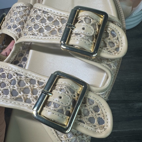 Banana Republic Double Buckle Strap Sandals size 8 IMMACULATE - Picture 7 of 8